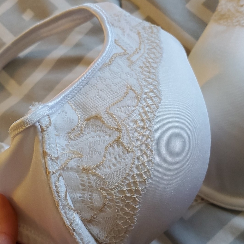 34 B bra - Picture 4 of 6